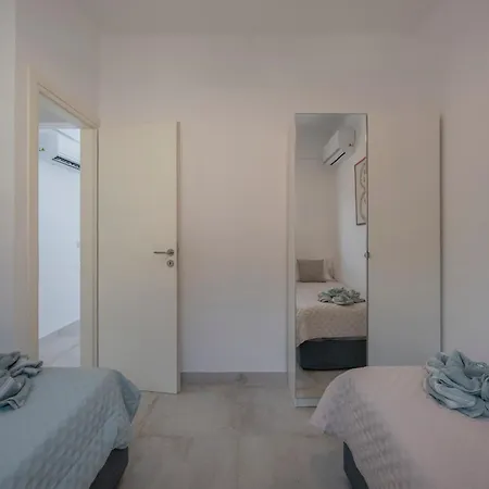 Hébergement de vacances Sea Reflections Beachfront Animborió