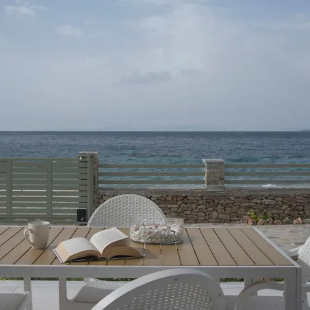 Vakantiehuis Sea Reflections Beachfront *
